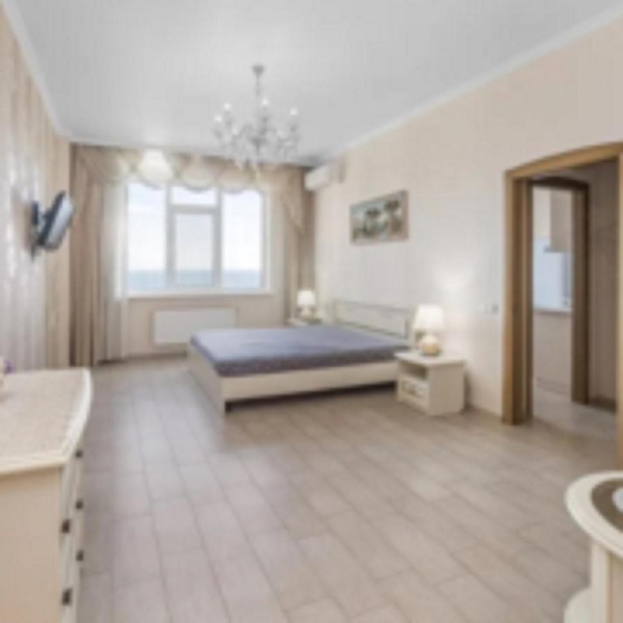 Apartment With Fantastic Sea View Odesa Exterior photo